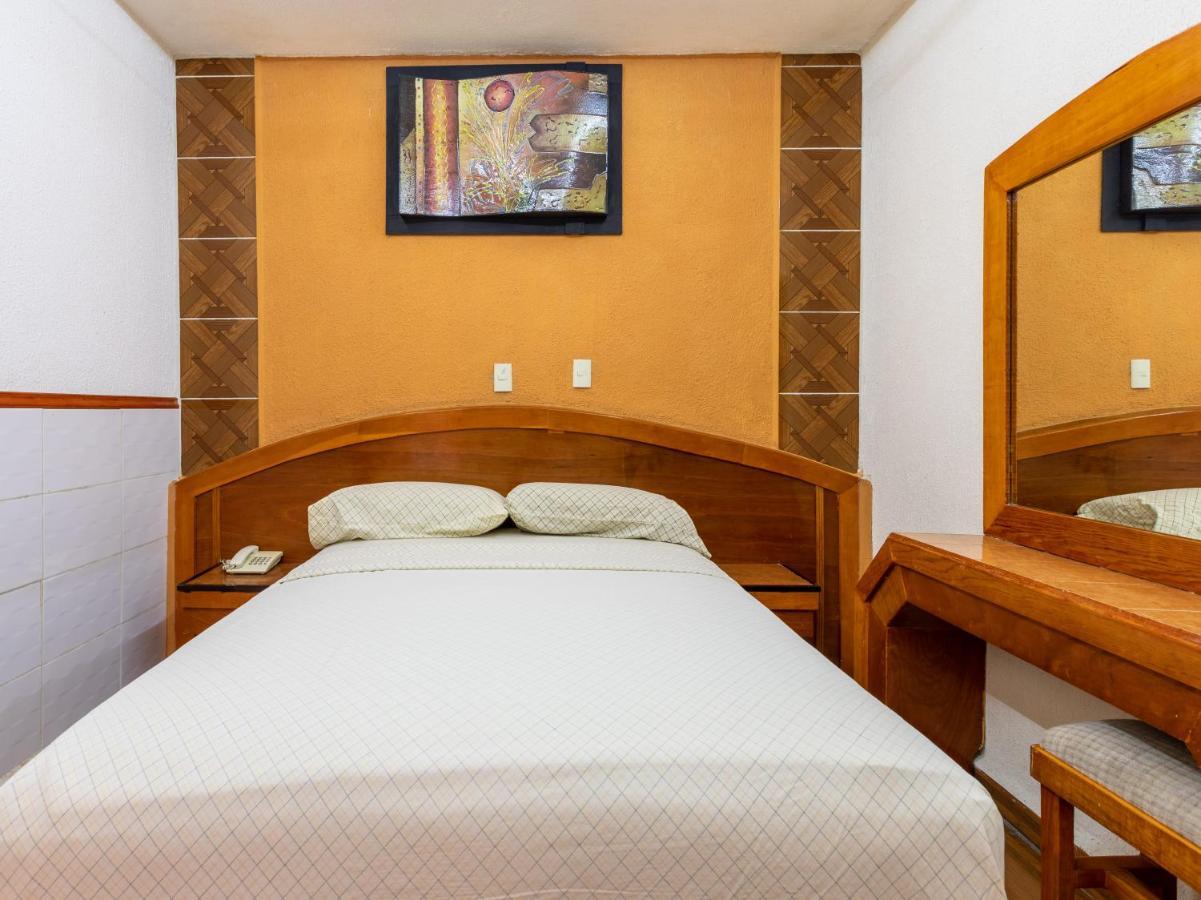Hotel Vista Alegre เม็กซิโกซิตี้ ภายนอก รูปภาพ
